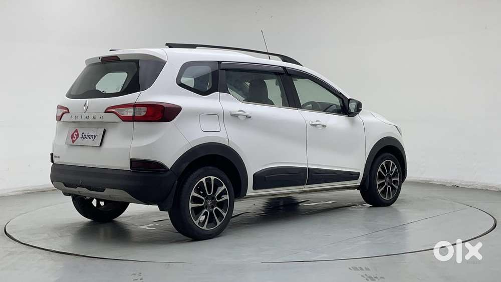 Renault Triber Rxt, 2022, Petrol