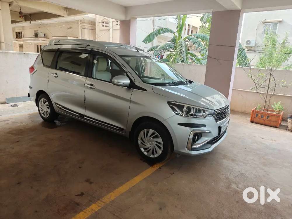 Ertiga 1.5 Engine, Petrol, Splender Silver Colour