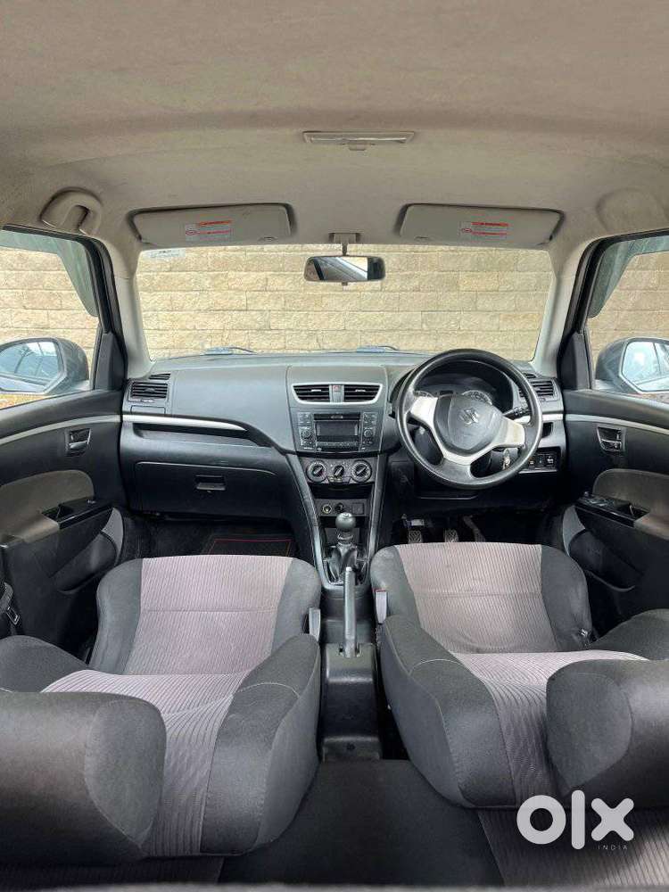Maruti Suzuki Swift Vxi 1.2 Abs Bs-iv, 2016, Petrol