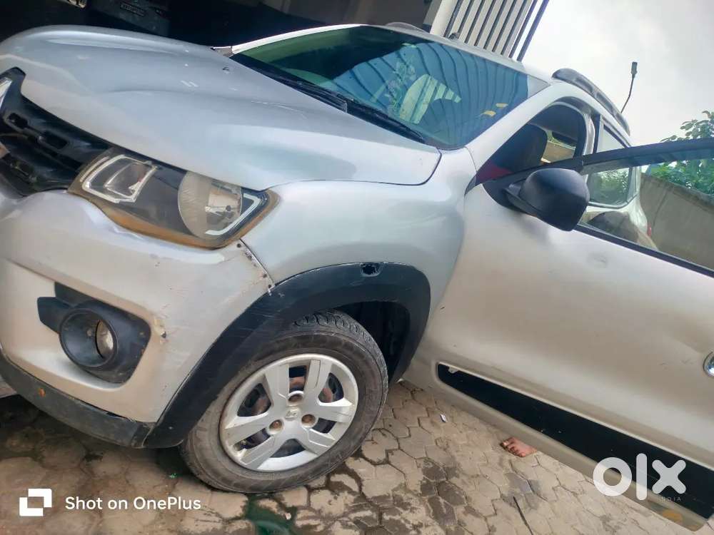 2016 Renault Kwid पेट्रोल कार