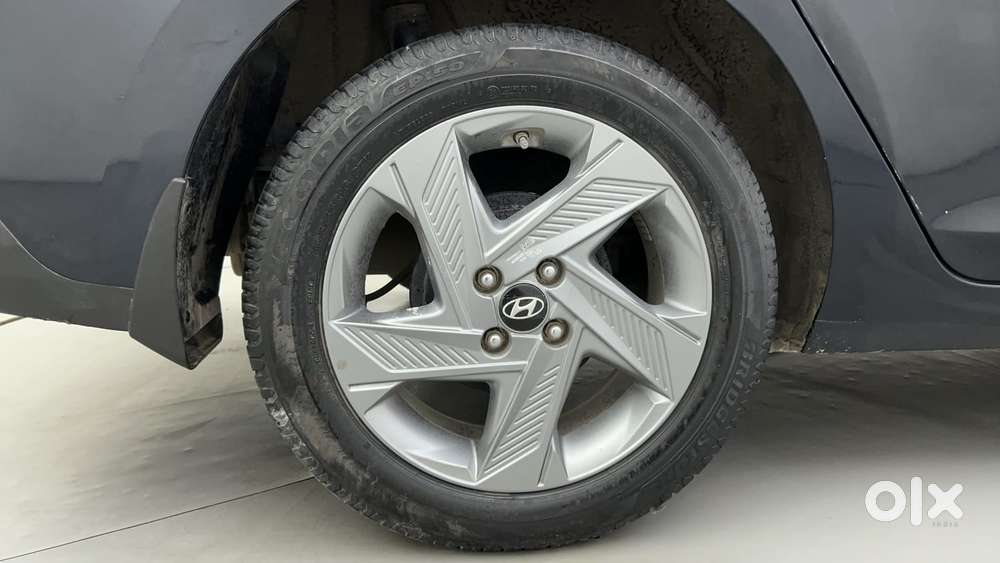 Hyundai Verna 1.5 Sx Vtvt Ivt, 2022, Petrol