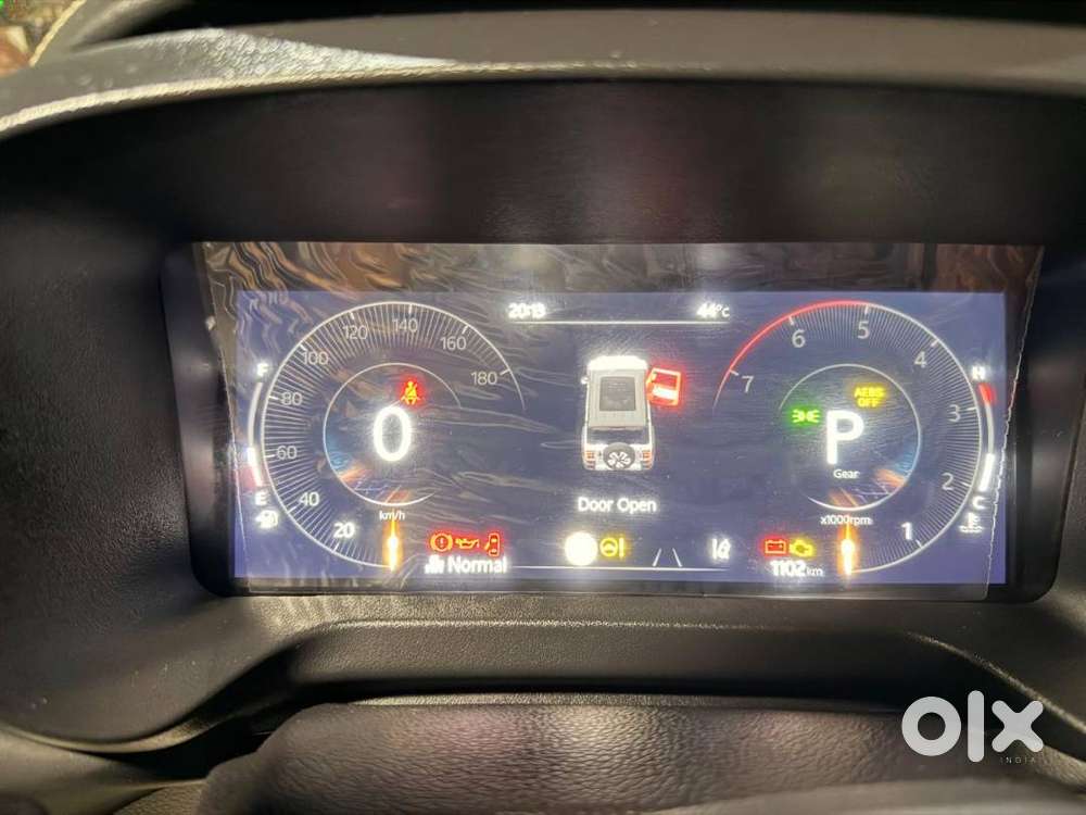 2026 Mahindra Thar Roxx Ax7l 4wd Diesel Automatic