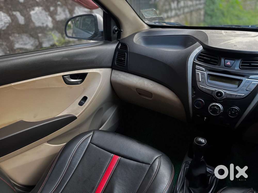 Hyundai Eon Sportz, 2013, Petrol