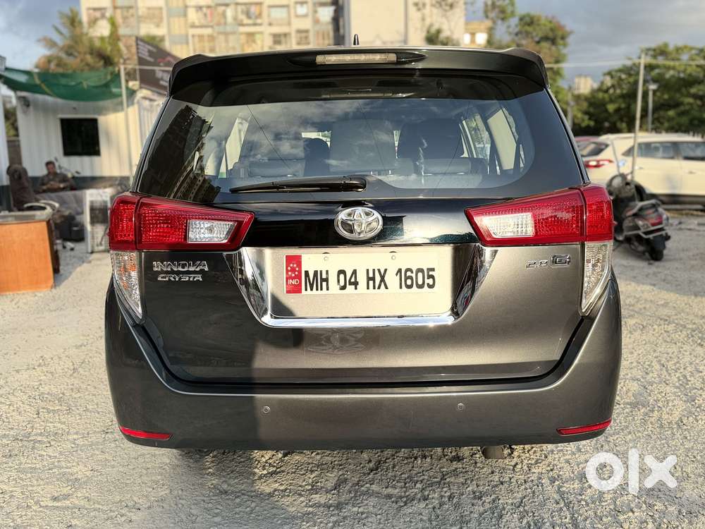 Toyota Innova Crysta 2.8 Gx At 8 Seater, 2017, Diesel