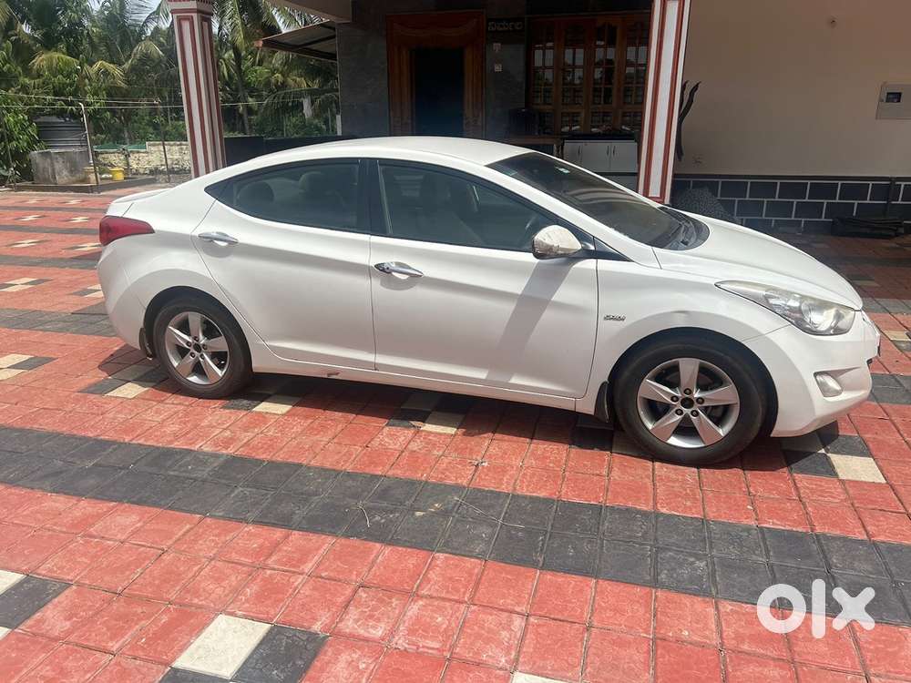 Hyundai Elantra Diesel 2012