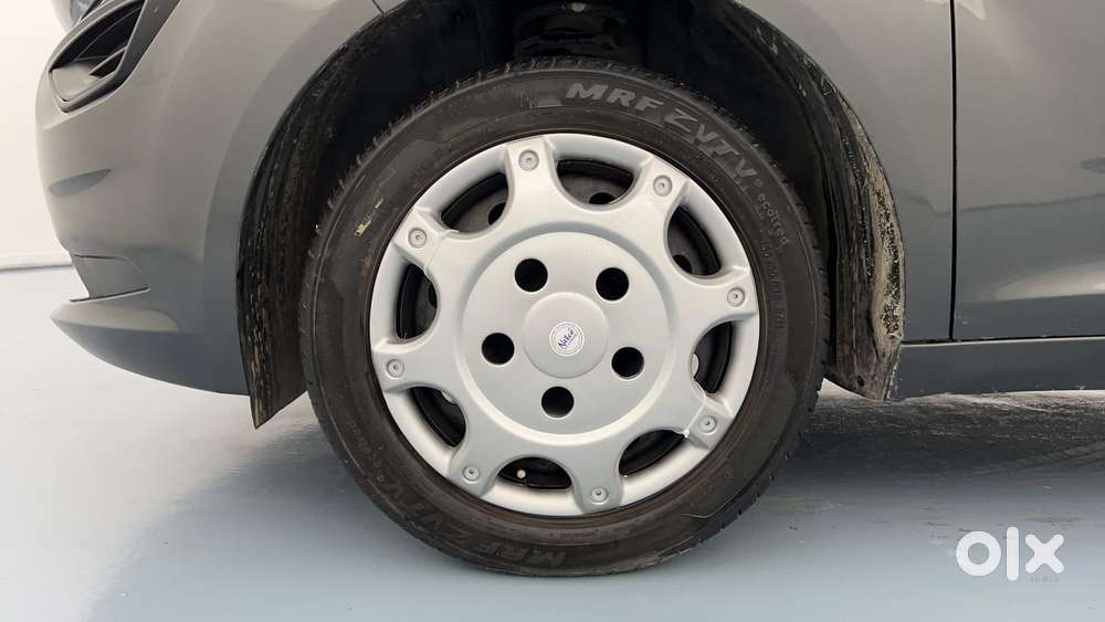 Tata Altroz 1.2 Xm Plus, 2022, Petrol