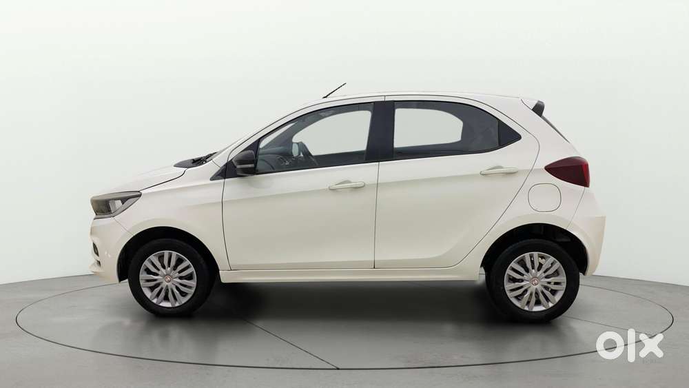 Tata Tiago 1.2 Revotron Xt Cng, 2023, Cng & Hybrids
