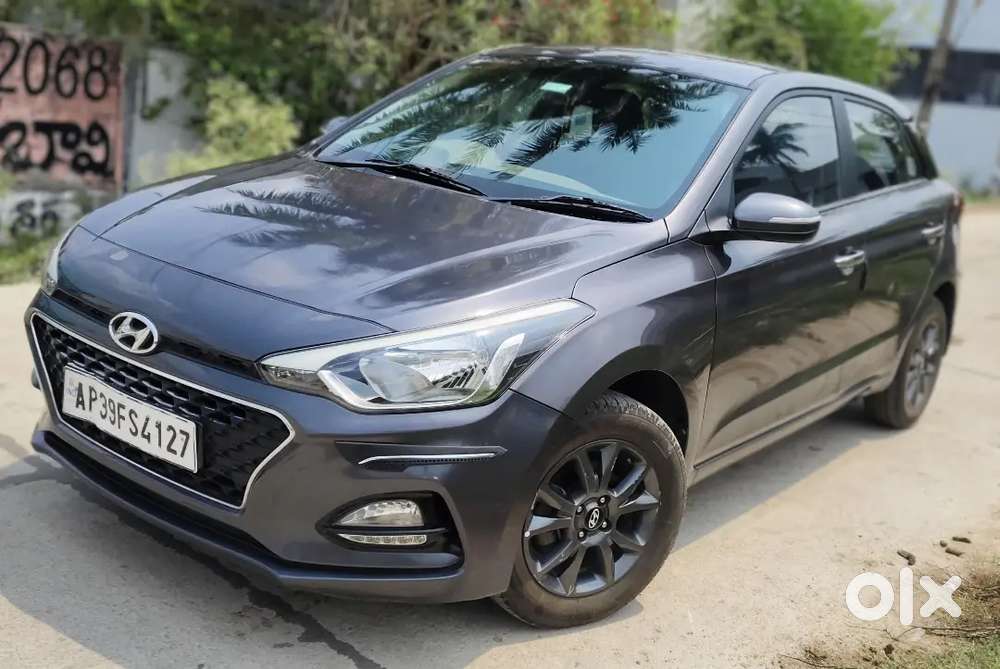 Hyundai I20 Sportz Plus, Fully Showroom Maintained ( Till Date )