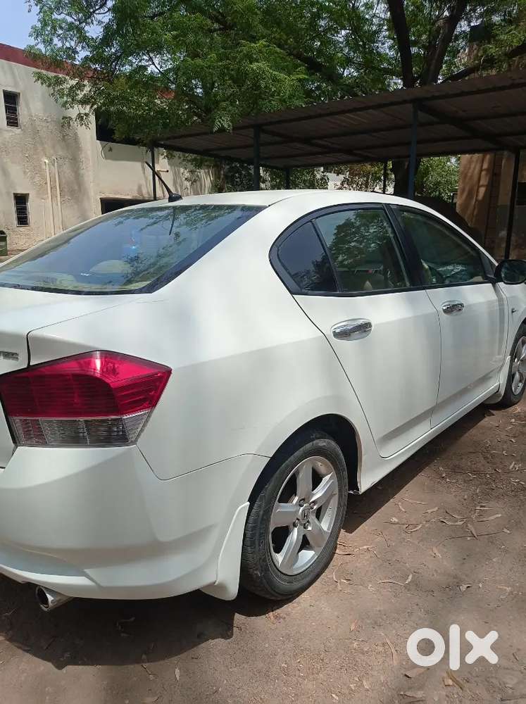 Honda City 2012 White In Excellent Condition