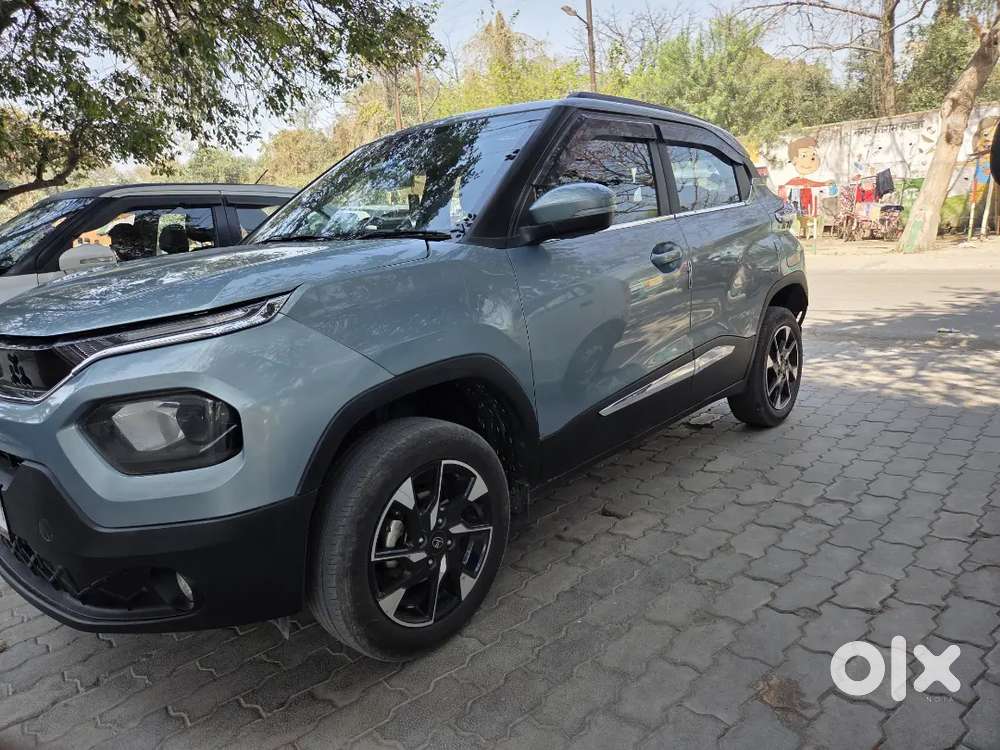 Tata Punch Dazzle Sunroof 2024