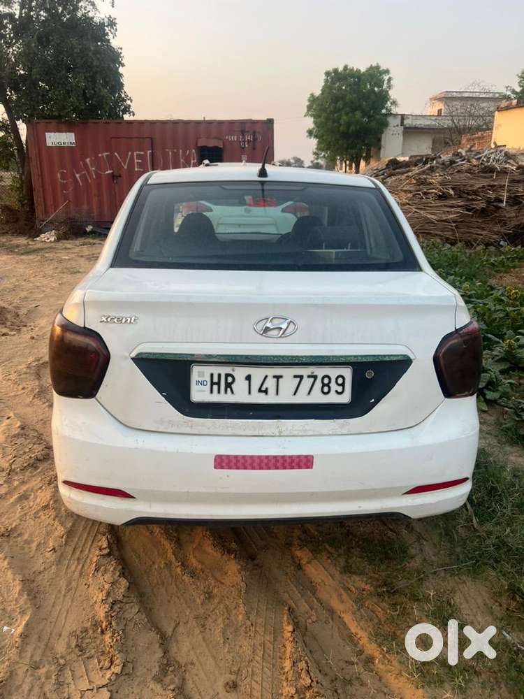 Hyundai Xcent 2016