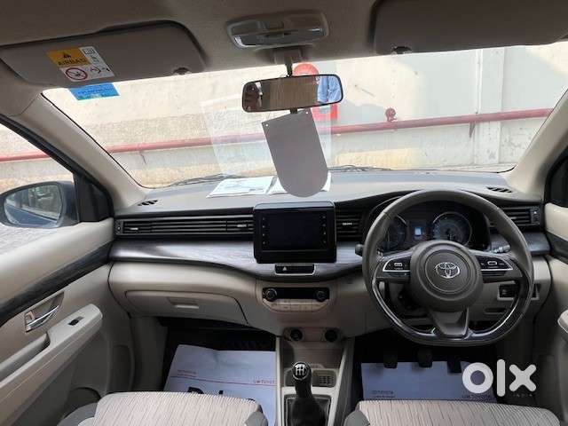 Toyota Rumion V Mt, 2024, Petrol