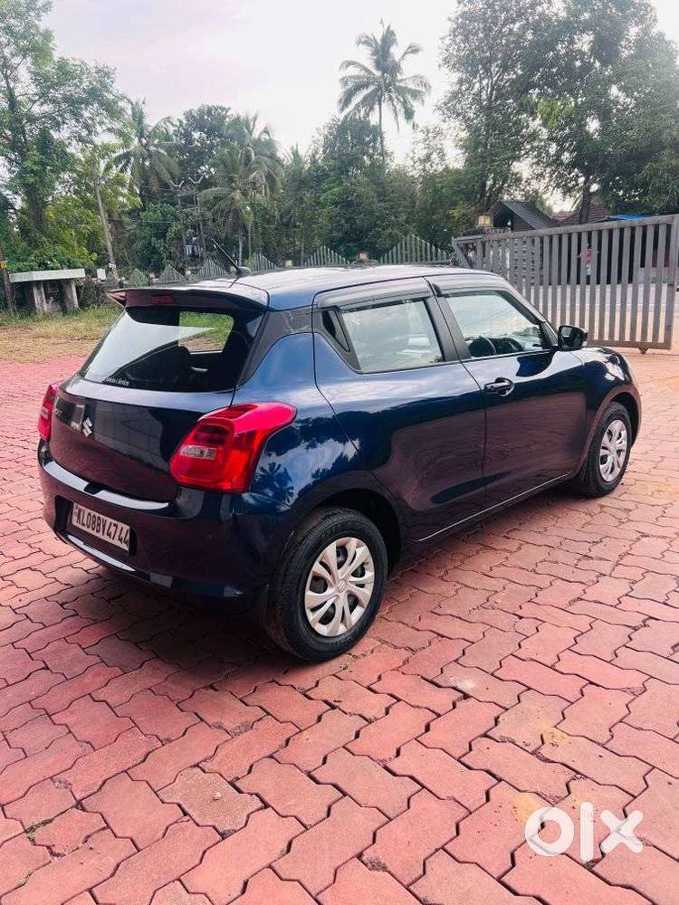 Maruti Suzuki Swift Vxi + Manual, 2020, Petrol