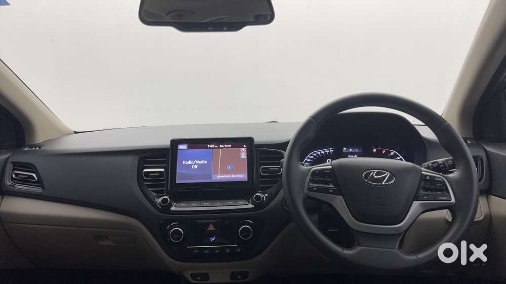 Hyundai Verna 1.5 Sx (o) Vtvt Ivt, 2022, Petrol