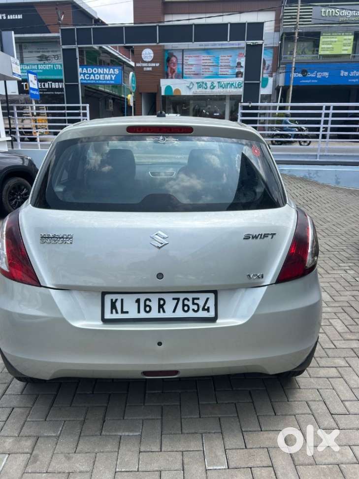 Maruti Suzuki Swift 1.2 Vxi (o), 2017, Petrol