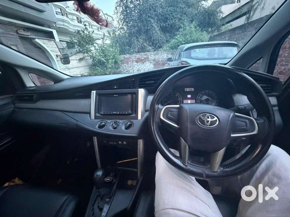 Toyota Innova Crysta 2017 Diesel Well Maintained