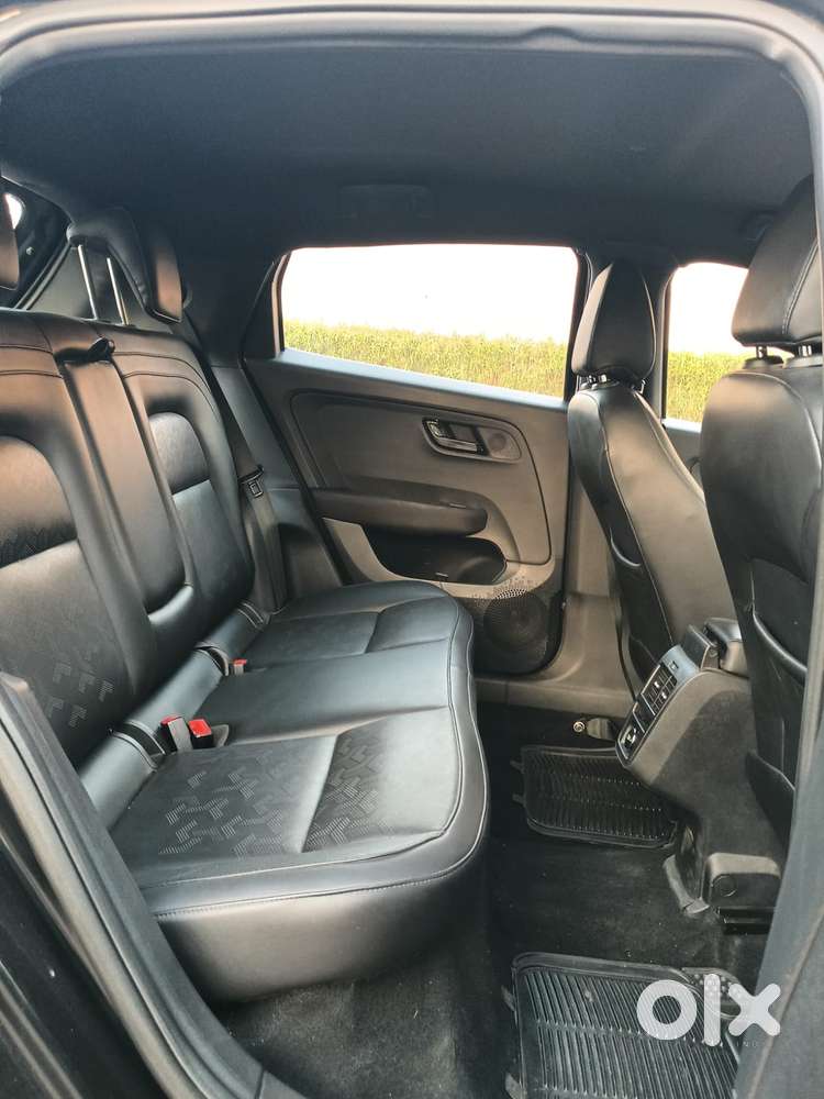 Tata Altroz 1.2 Xz Plus Dark Edition, 2021, Petrol