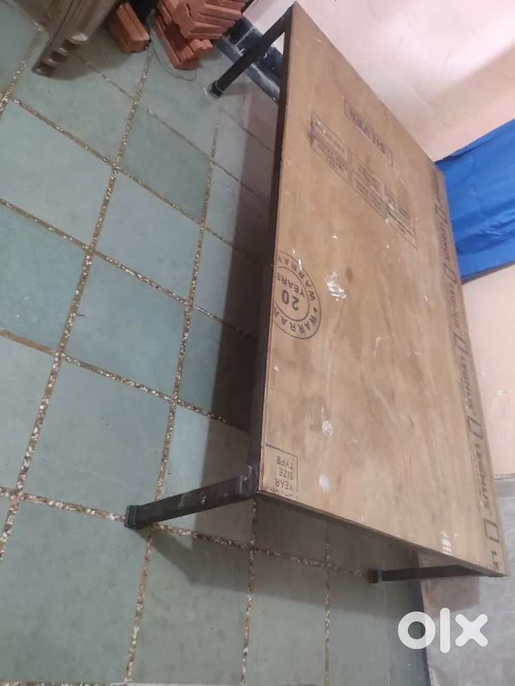 Bed 4*6 lohe ka