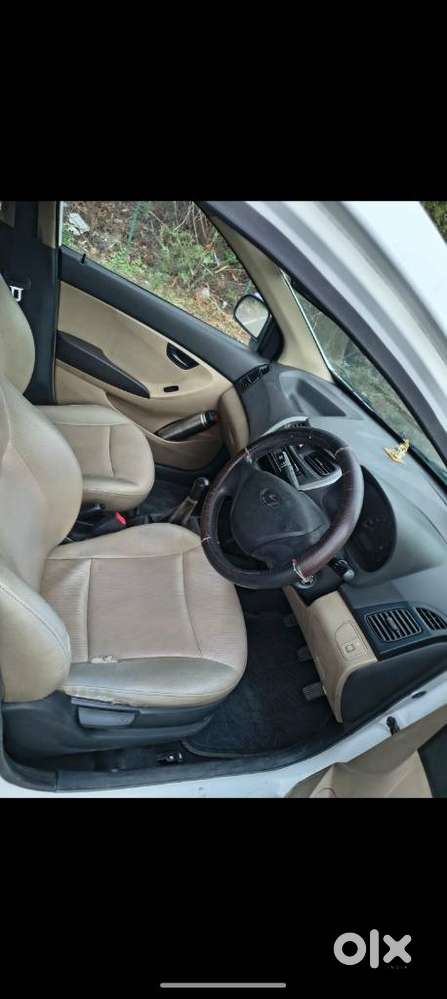 Hyundai Eon Era +, 2017, Petrol
