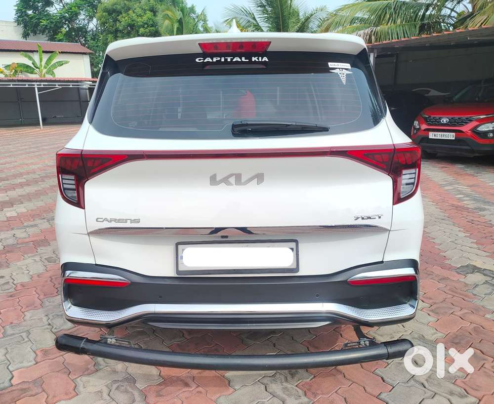 Kia Carens, 2023, Petrol