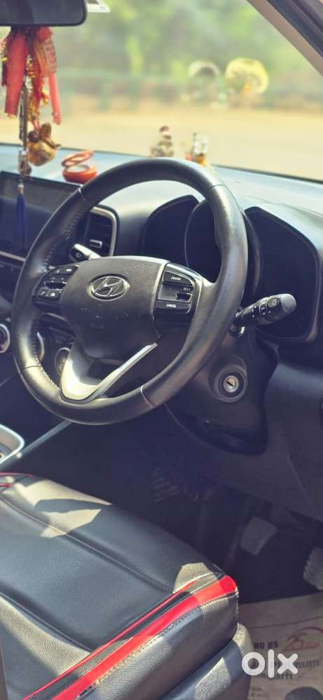 Hyundai Venue Sx Dual Tone Turbo, 2022, Petrol