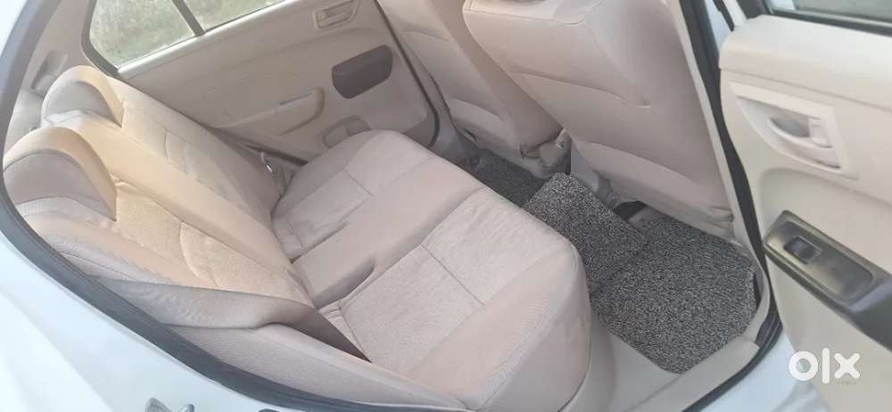 Maruti Suzuki Dzire 1.2 Lxi, 2019, Petrol