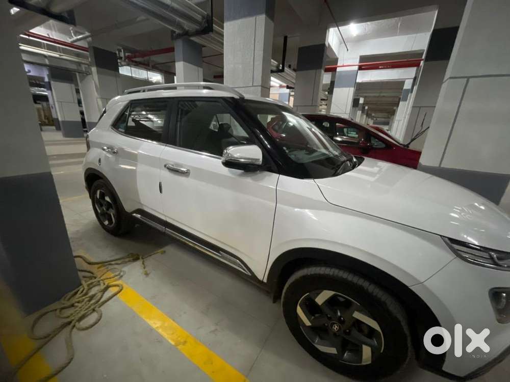 Hyundai Venue Diesel 48000 Km Driven