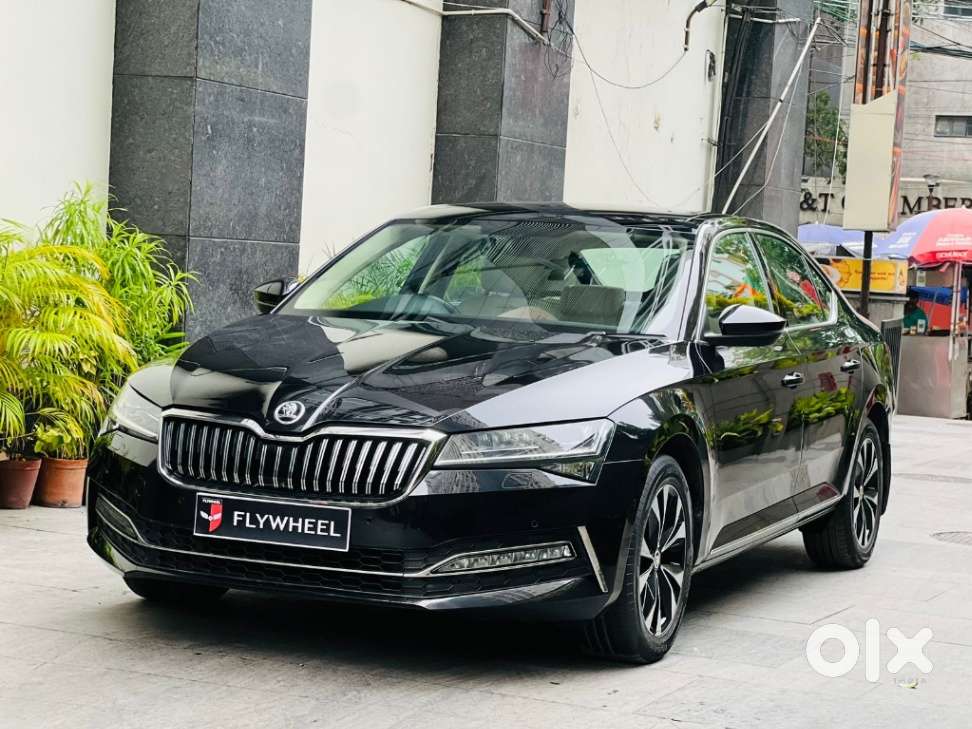 Skoda Superb 2.0 Tsi At L&k, 2022, Petrol