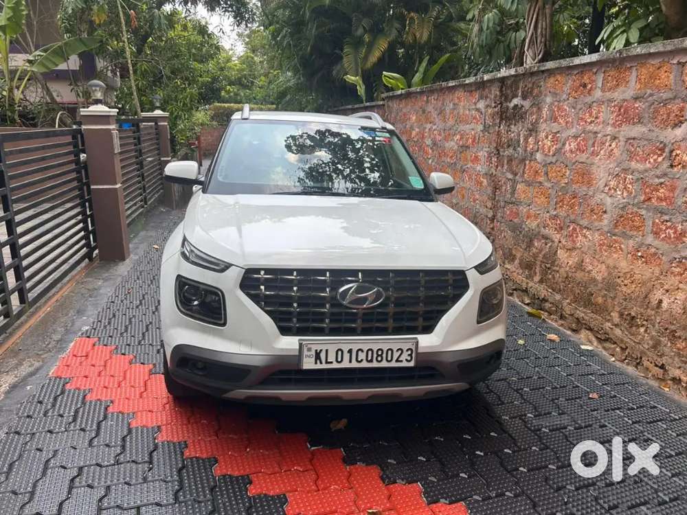 Hyundai Venue 2020 Petrol Good Condition