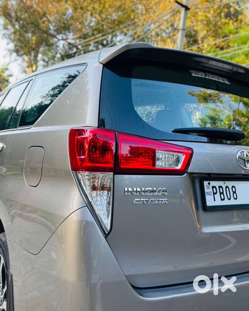 Toyota Innova Crysta [2020-ongoing] 2.4 Gx At 7 Str, 2021, Diesel