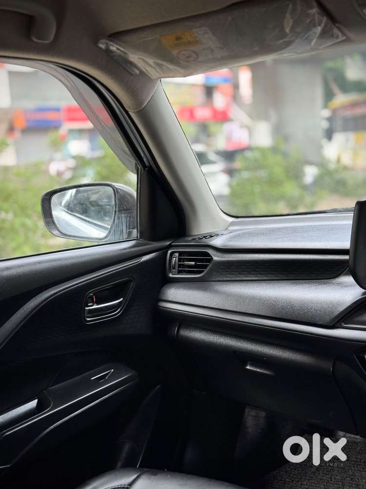 Maruti Suzuki Swift Vxi Optional, 2024, Petrol