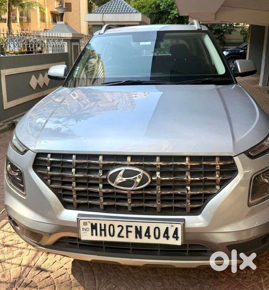 Hyundai Venue Petrol 2021