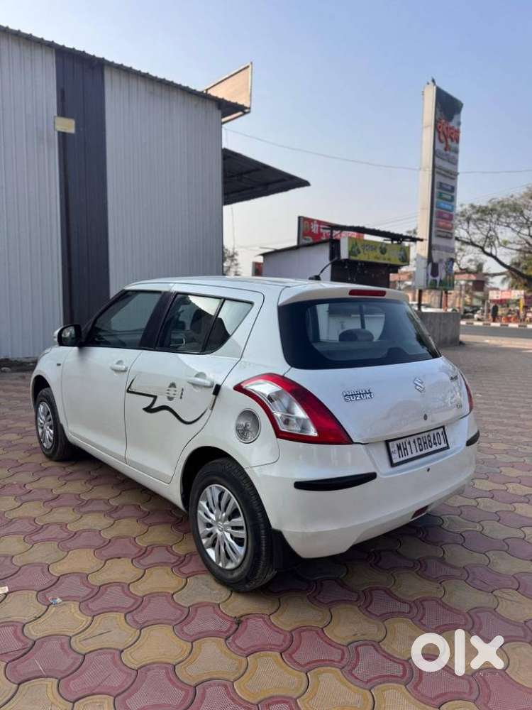 Maruti Suzuki Swift Vxi 1.2 Abs Bs-iv, 2014, Cng & Hybrids
