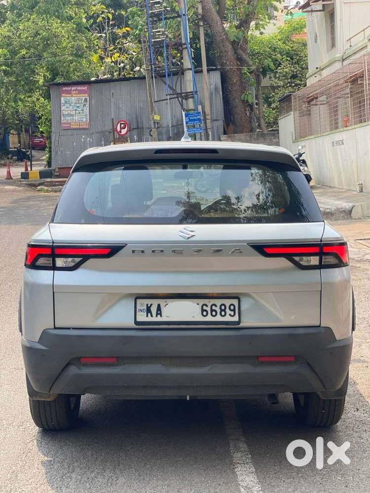 Maruti Suzuki Brezza 1.5 Vxi Smart Hybrid, 2025, Petrol