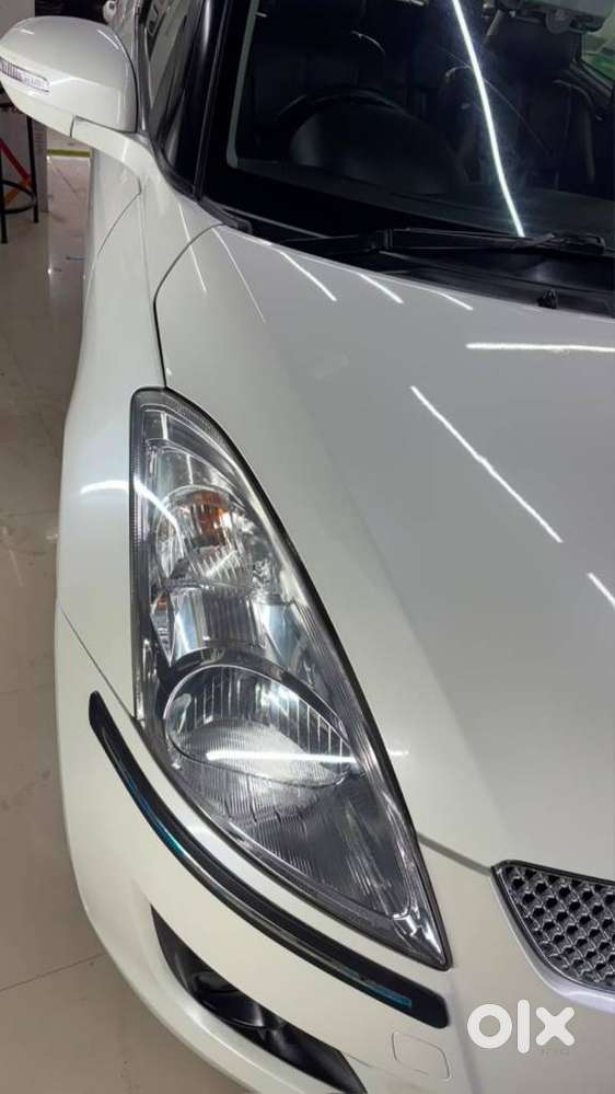 Maruti Suzuki Swift Dzire Vxi(o) Mt, 2016, Petrol