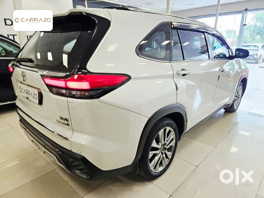 Toyota Innova Hycross 2.0 Zx Hybrid 7 Str, 2024, Petrol