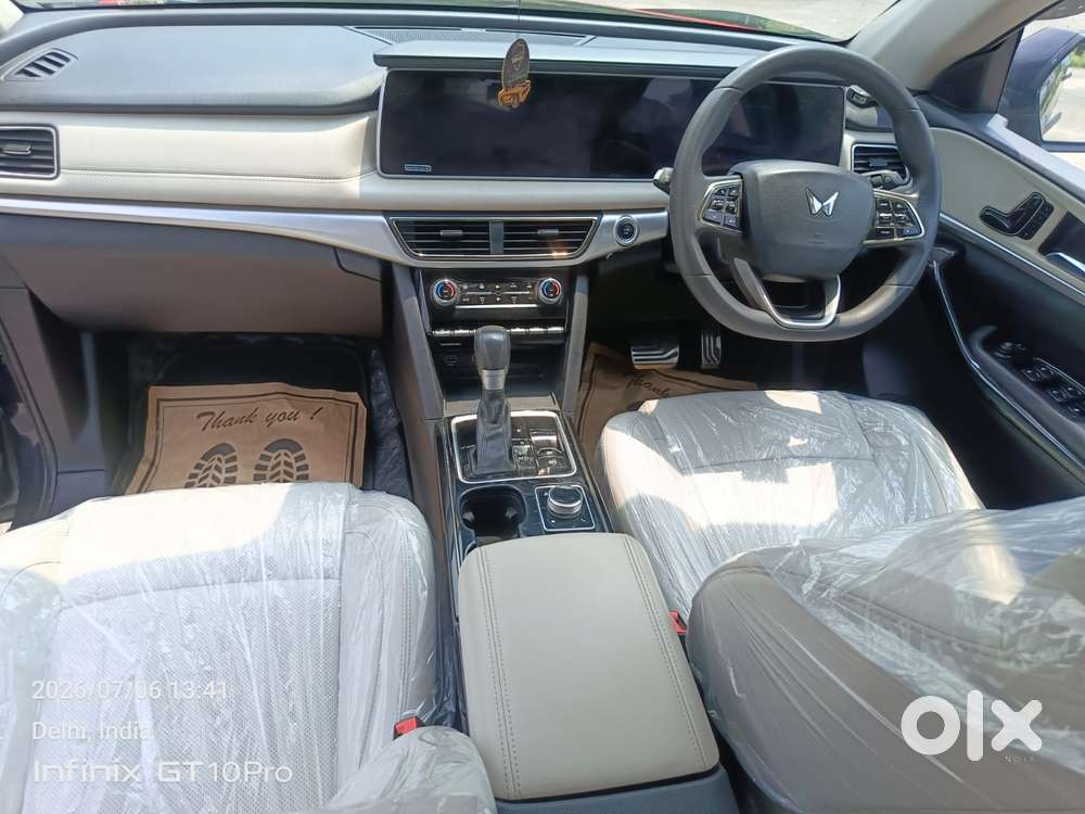 Mahindra Xuv700 2.2 Ax 7 Diesel At Luxury Pack Str, 2024, Diesel