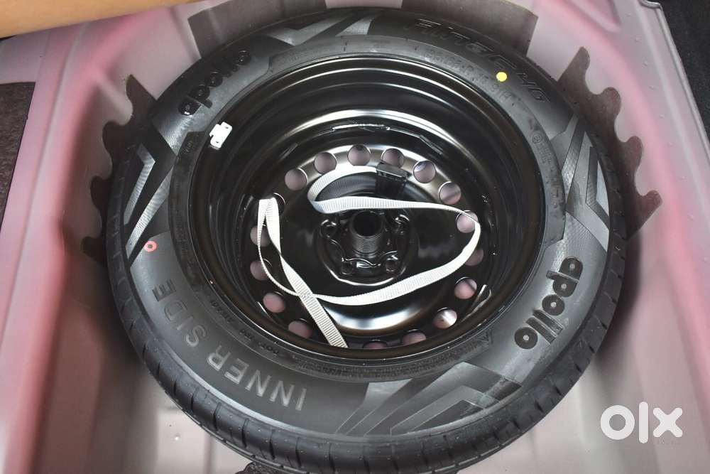 Skoda Slavia 1.0 Tsi Style At, 2025, Petrol