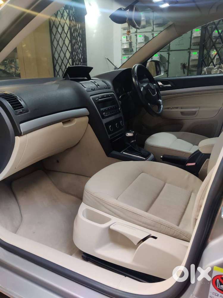 2010 Skoda Laura Ambiente Diesel Automatic