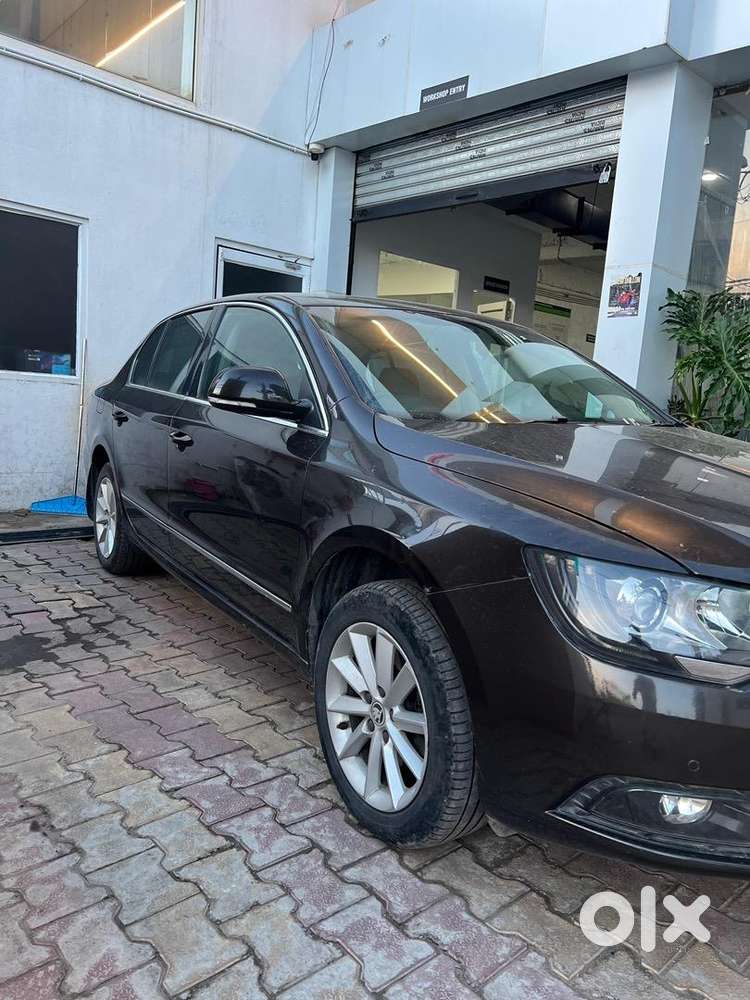 Skoda Superb 2015 Petrol Well Maintained
