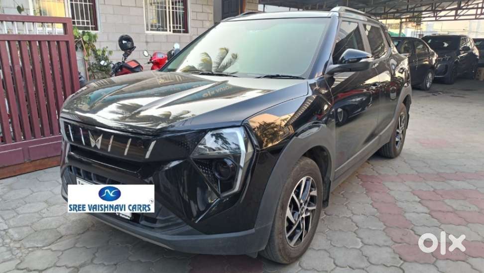 Mahindra Xuv 3xo Ax5 Ds Mt, 2025, Diesel