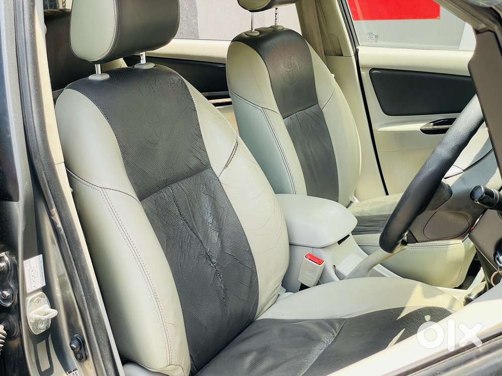 Toyota Innova 2.5 Zx 7 Str Bs-iv, 2014, Diesel