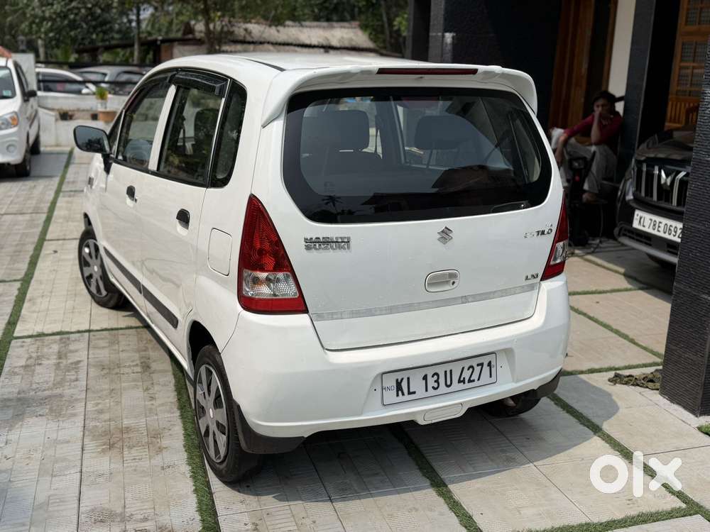 Maruti Suzuki Estilo Lxi, 2010