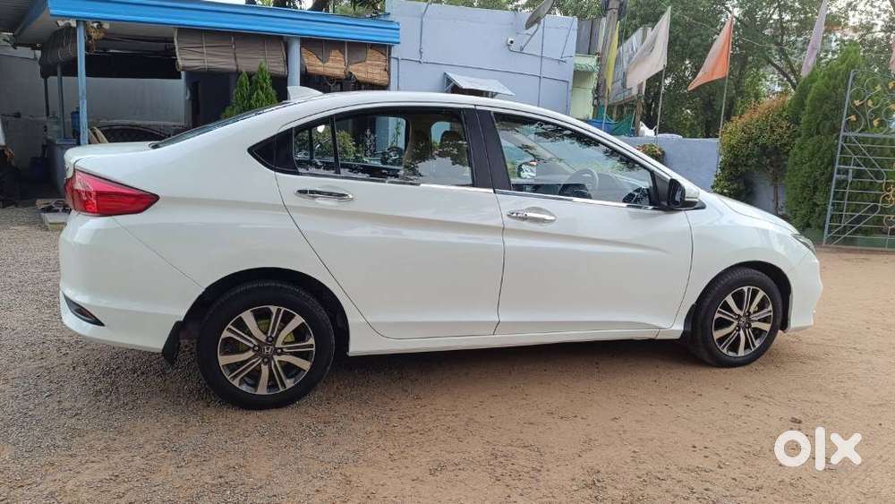 Honda City, 2023, Petrol