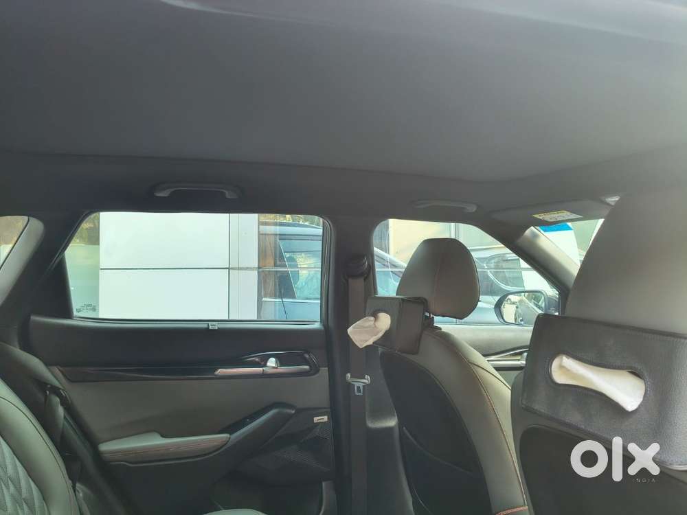 1.5 Turbo Petrol X-line  Dct