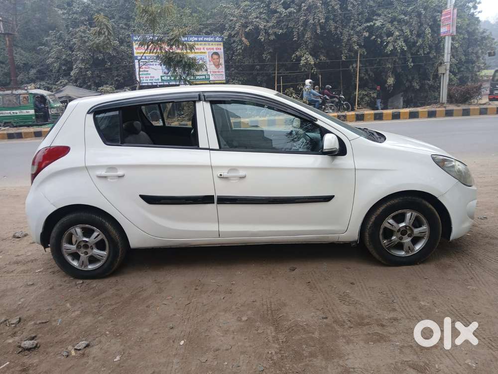 Hyundai I20 2009-2011 Asta, 2011, Cng & Hybrids