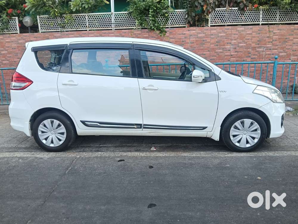 Maruti Suzuki Ertiga Vxi At, 2017, Petrol
