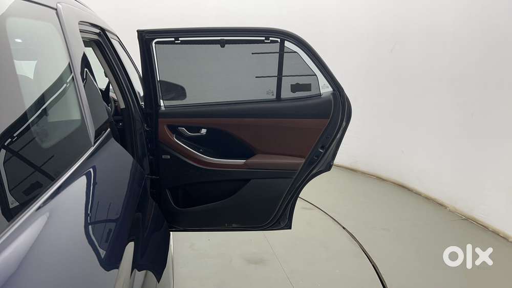 Hyundai Alcazar 2.0 Platinum (o) Petrol At 7 Str, 2022, Petrol