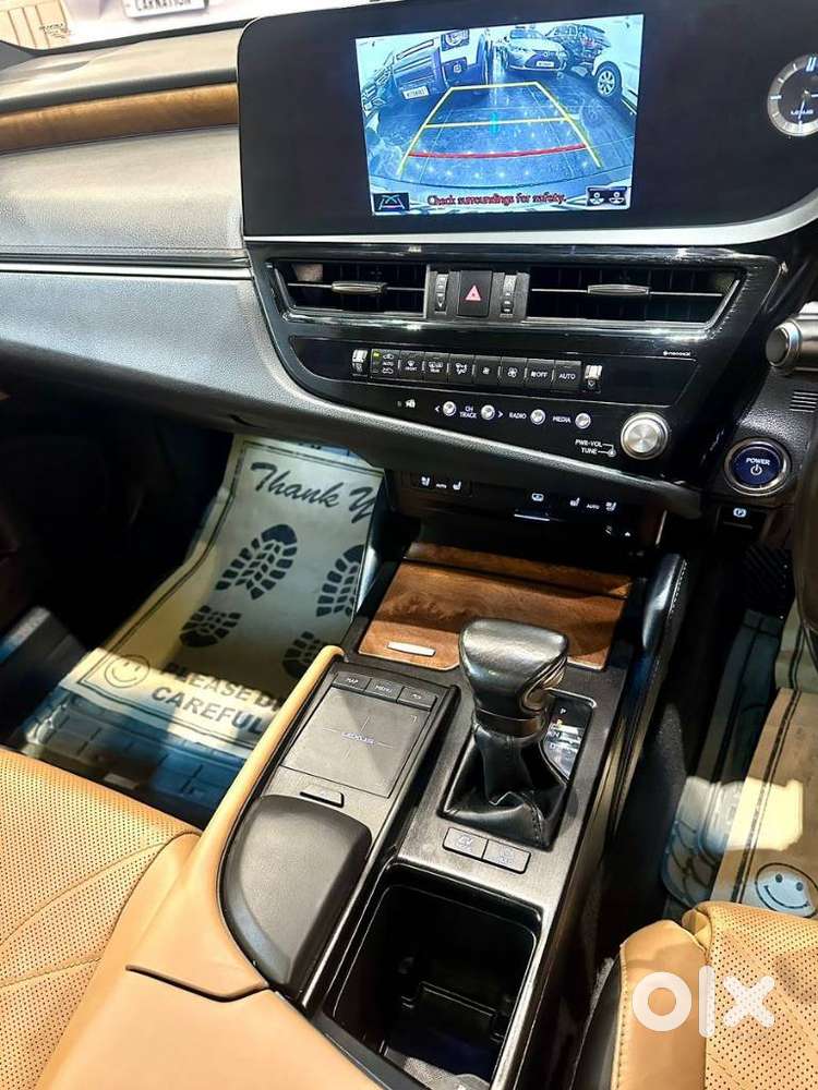 Lexus Es 300h Exquisite, 2022, Cng & Hybrids