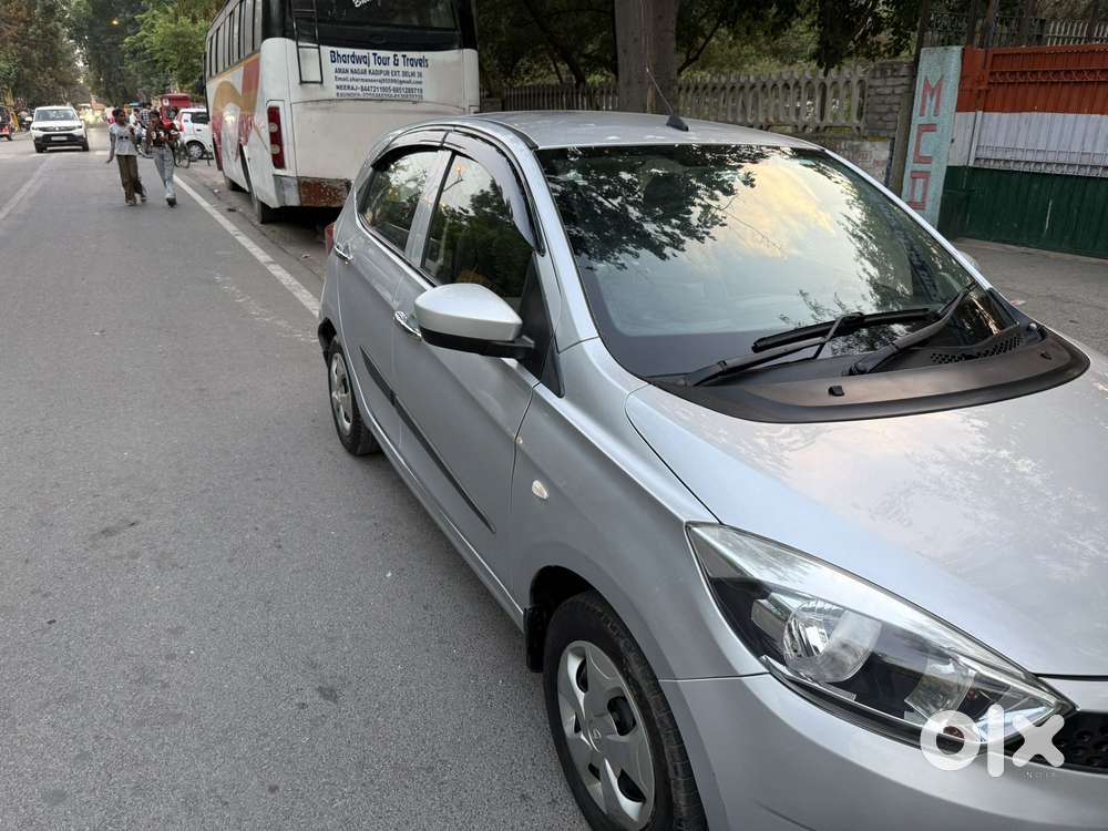 Tata Tiago 1.2 Revotron Xt (o), 2018, Petrol